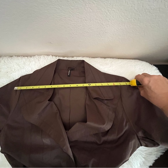 Ambition Trench coat - Picture 13 of 14